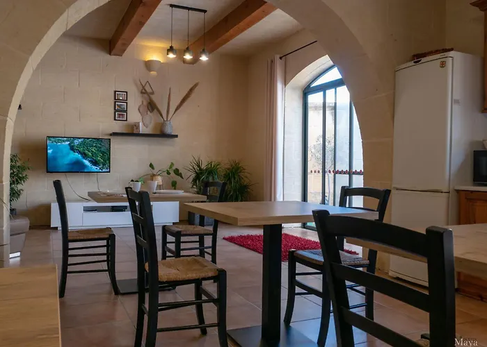 Sunny Villa